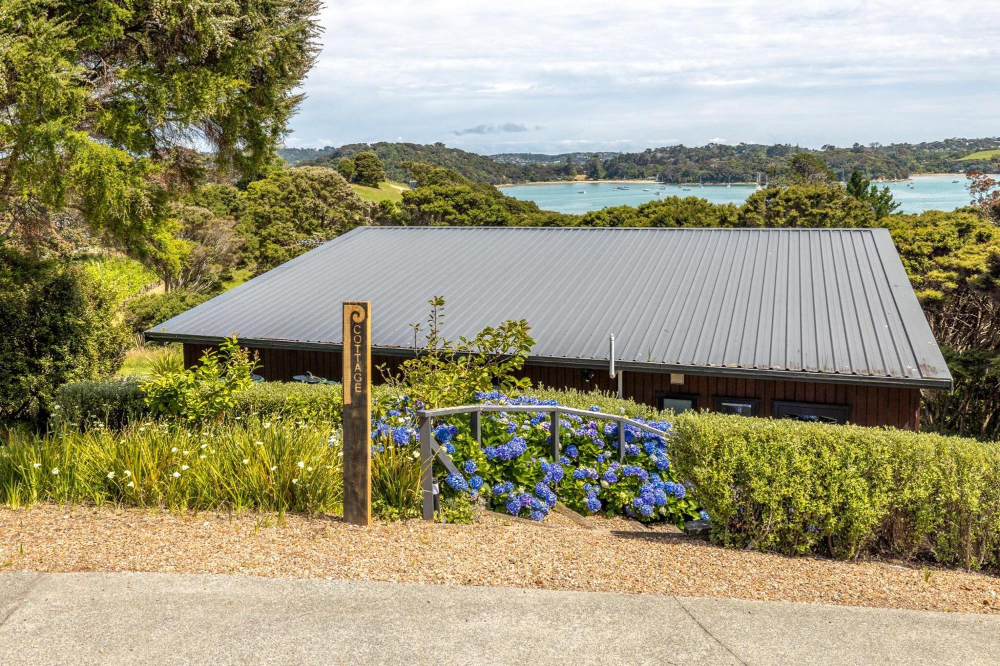 The Cottage At Te Whau Retreat - Stay Waiheke Te Whau Bay Buitenkant foto